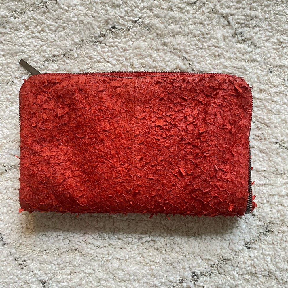 Helmut Lang Styx Orange Fish Scale Leather Foldover Clutch Purse - Picture 2 of 3